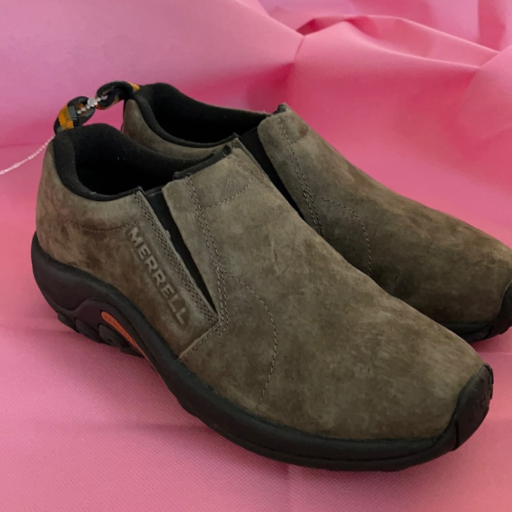 Merrell Shoes size 7 Brand new